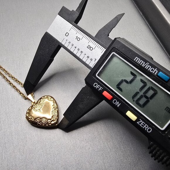 VTG Victorian Revival Gold Tone Heart Locket Necklace 20" Floral Detail - Picture 8 of 13